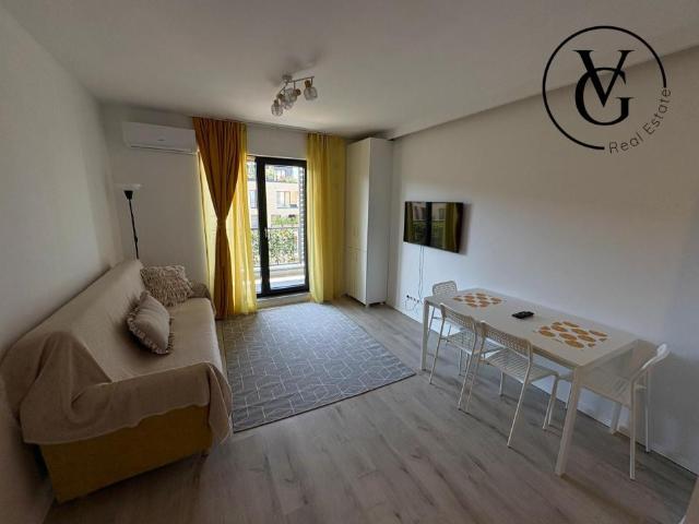 Studio dublu I H Pipera Lake