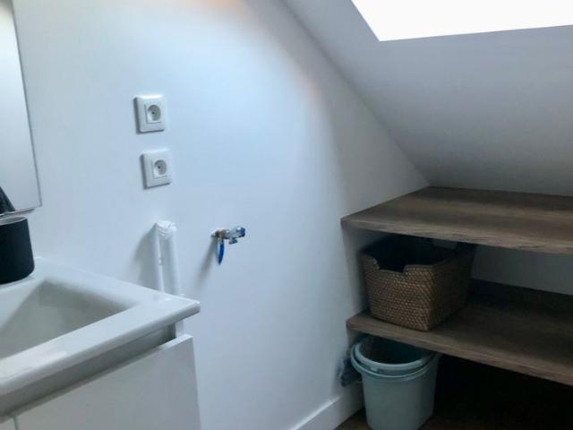 Studio entièrement rénové et meublé Rue d'Entraigues Prébendes 525€
