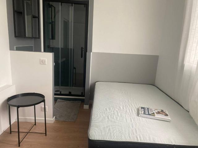 STUDIO en Coliving Dans Maison Saint Cyr L Ecole, Saint cyr l ecole
