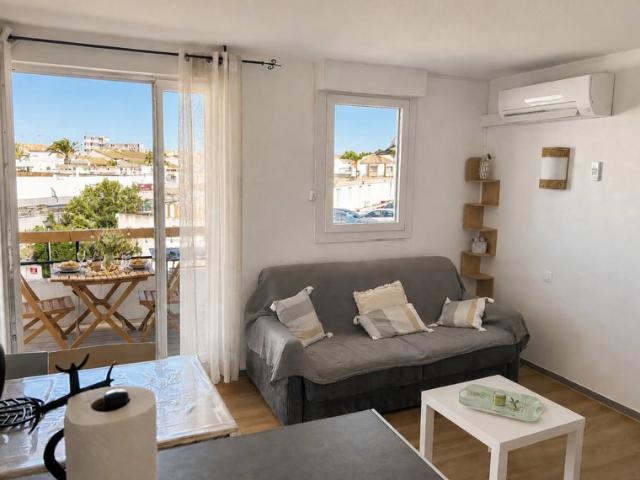 Studio en centre ville avec vue sur mer