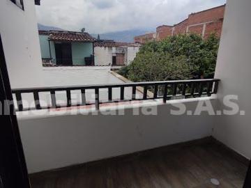 studio en arriendo CR 92 35B 37 AP 201