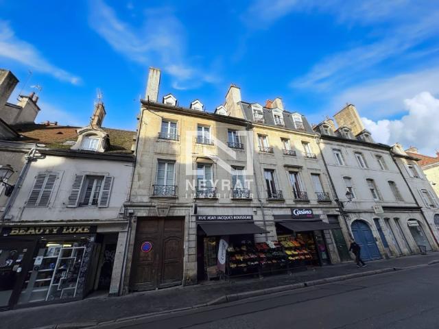 Studio en dernier étage Dijon Centre