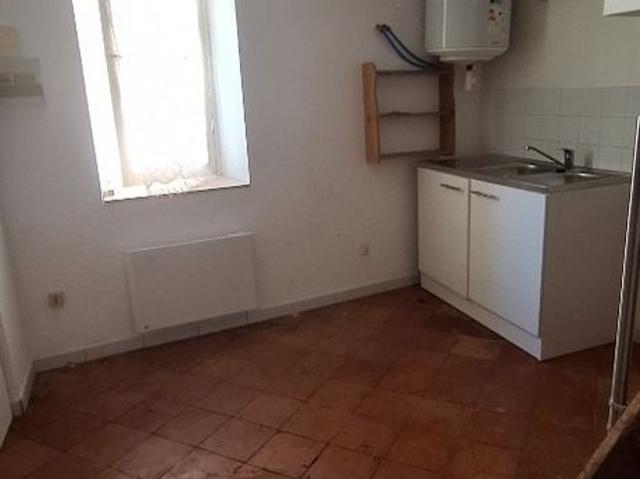 Studio en duplex avec cuisine indépendante