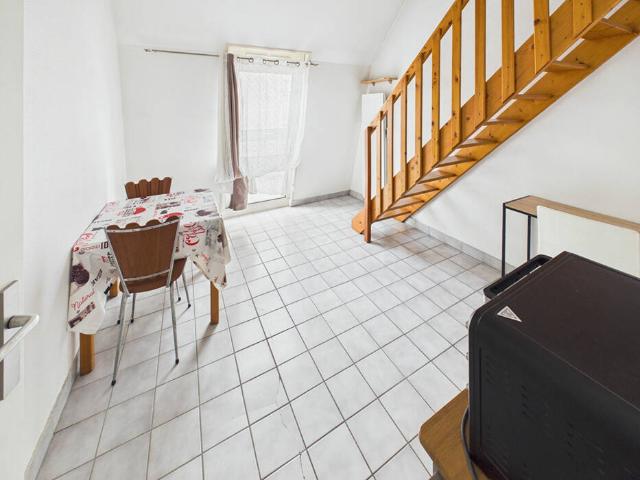 Studio en duplex, proche fac de lettres Résidence Pythagore