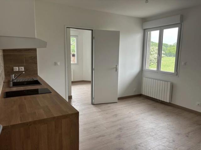 Studio en Rez de chaussée de 24 m² env. Proche Gare SNCF
