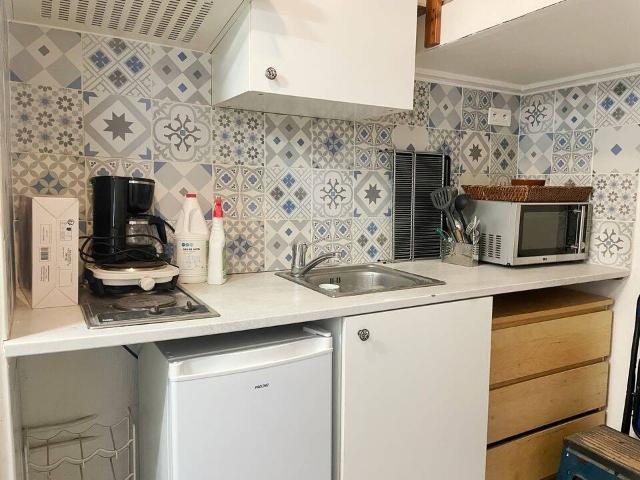 Studio en rez de chaussée sur Cour à Vendre Quartier Marx