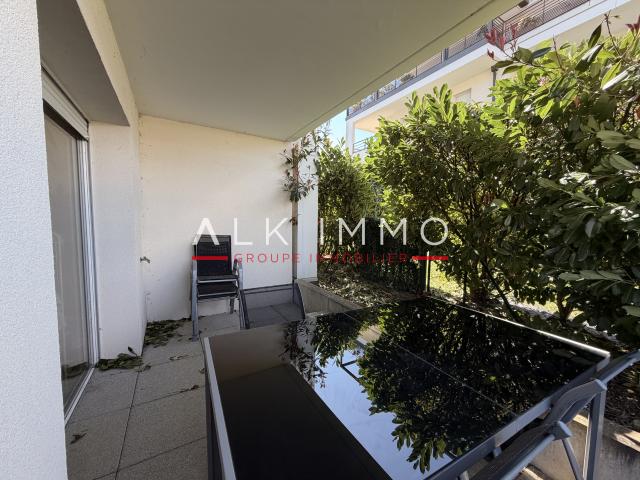 Studio en rez de jardin