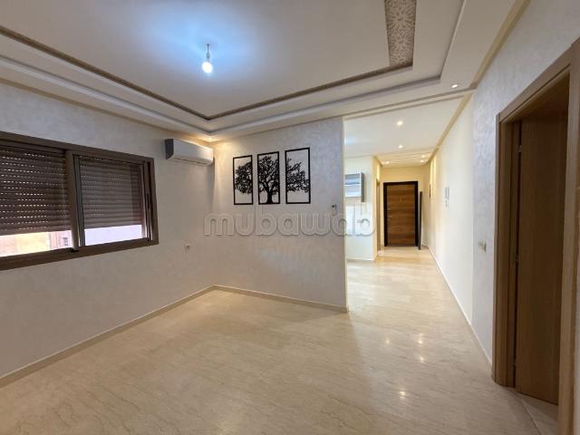 Studio en vente à Route Casablanca. Surface totale 46 m². Conciergerie à disposition, système de climatisation