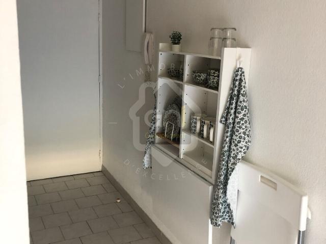 STUDIO ETUDIANT AVEC TERRASSE NIMES DHUODA