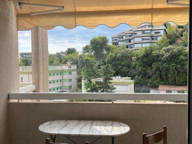 Studio étudiant avec terrasse quartier Magnan