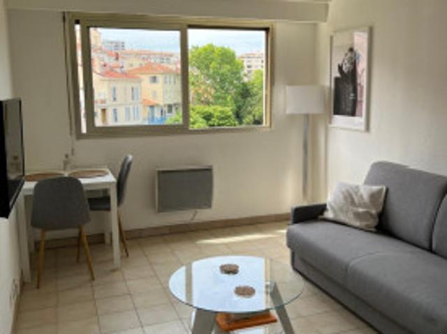 Studio étudiant de 20 m2 au centre de Cannes