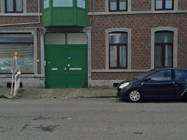 STUDIO: ETAT NEUF AVEC CAVE / PARKING EXTERIEUR