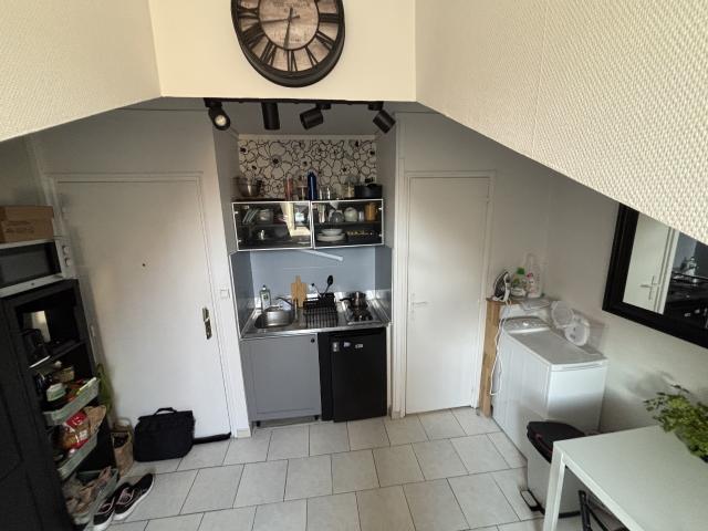 HIDRI IMMOPLUS vous propose en exclusivité un studio fonctionnel à Grenoble