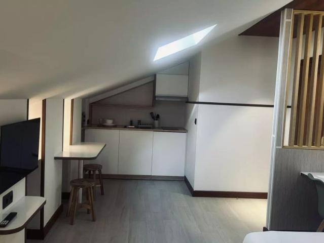 Studio for rent in Cuatro Caminos, all bills included