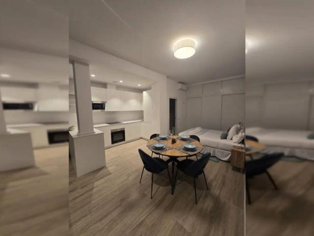 Studio for rent in Cuatro Caminos, bills included