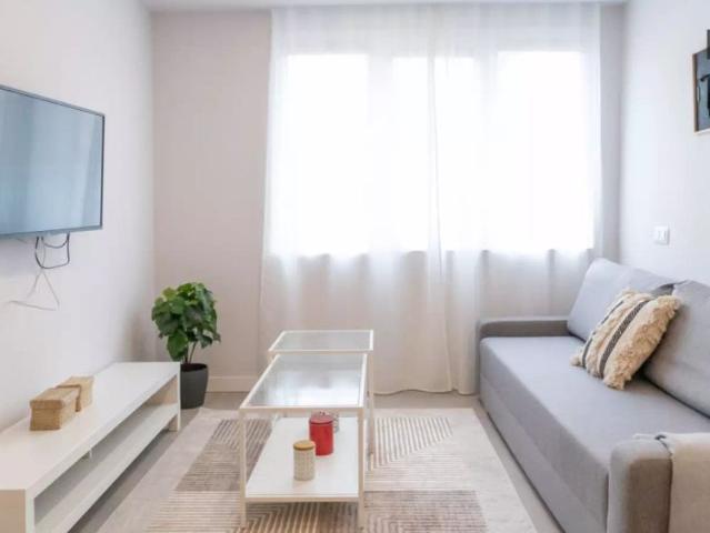Studio for rent in Cuatro Caminos with all bills included