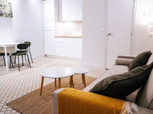 Studio for rent in Almagro