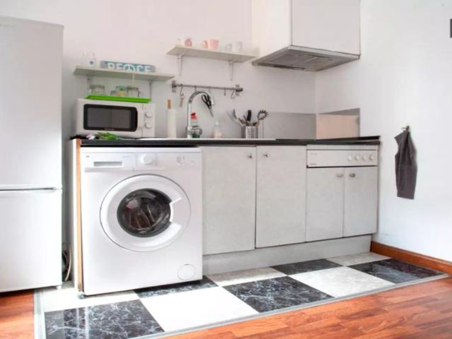 Studio for rent in Embajadores, Madrid