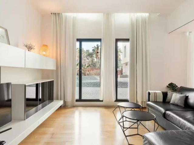 Studio for rent in El Poblenou, all bills included