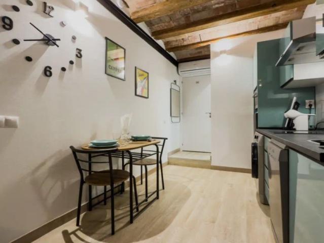Studio for rent in El Raval, Barcelona, all bills included