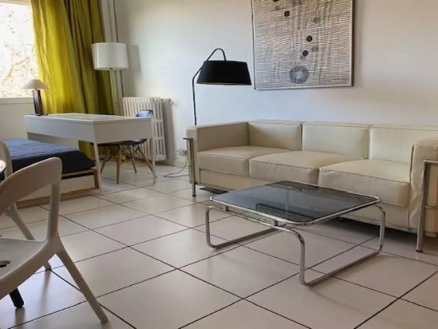 Studio for rent in El Viso