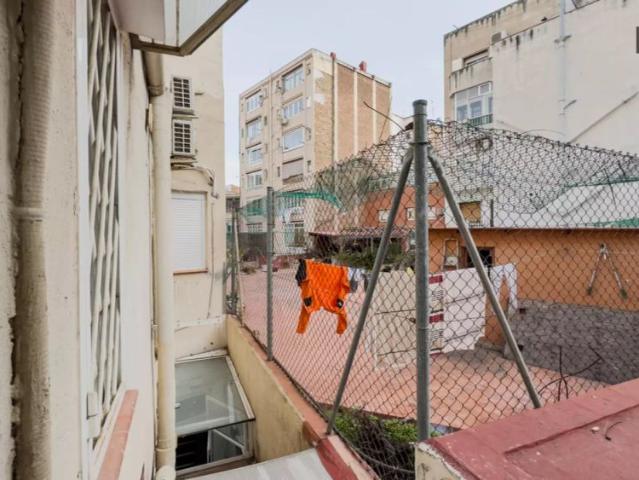 Studio for rent in Hostafrancs