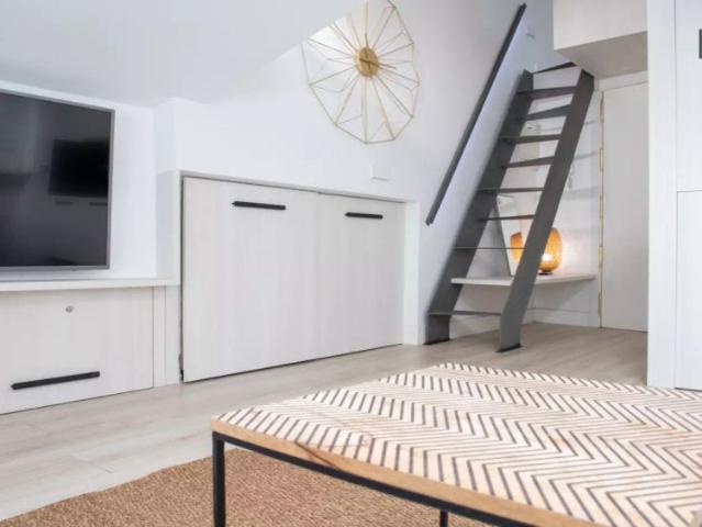 Studio for rent in Justicia, bills included