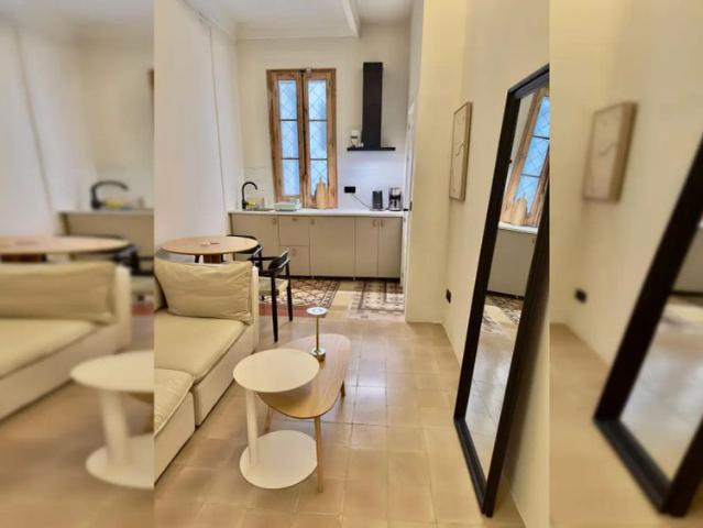 Studio for rent in La Dreta de l'Eixample, bills included