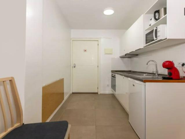 Studio for rent in Mont Olivet, bills included