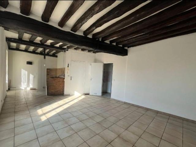studio for rent in MONTEREAU FAUT YONNE 77130
