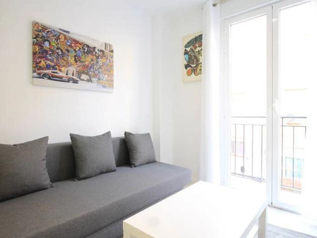 Studio for rent in Moscardó