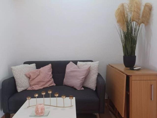 Studio for rent in Numancia, Madrid, perfect for students