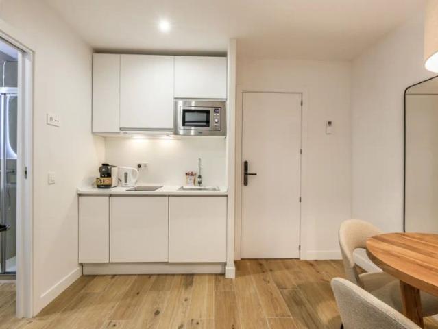 Studio for rent in Sol, bills included