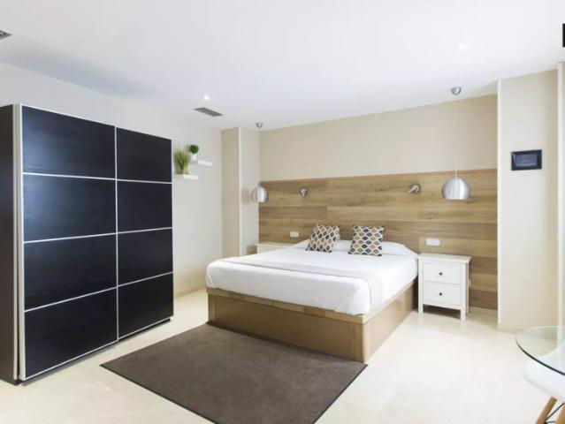 Studio for rent in Sol, for professionals and students