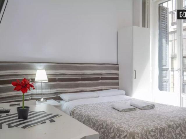 Studio for rent in Sol