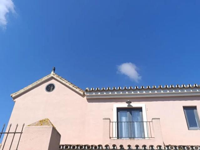 Studio for rent in Salinas, bills included