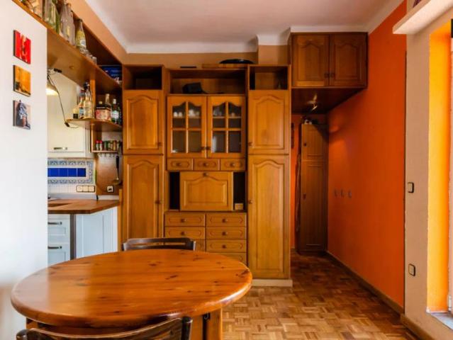 Studio for rent in Sants Badal, couples allowed