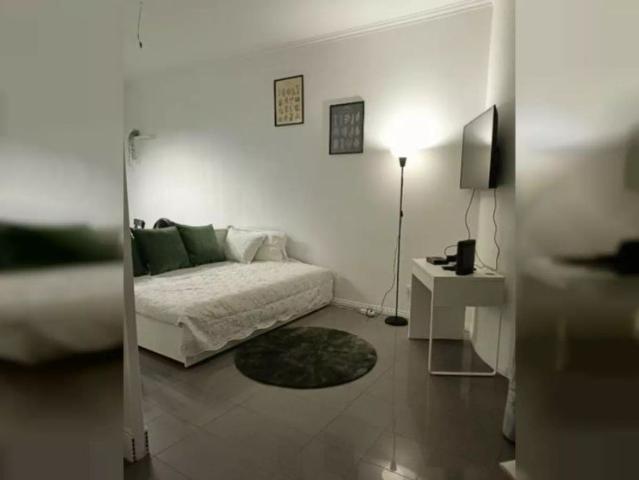 Studio for rent in Porto