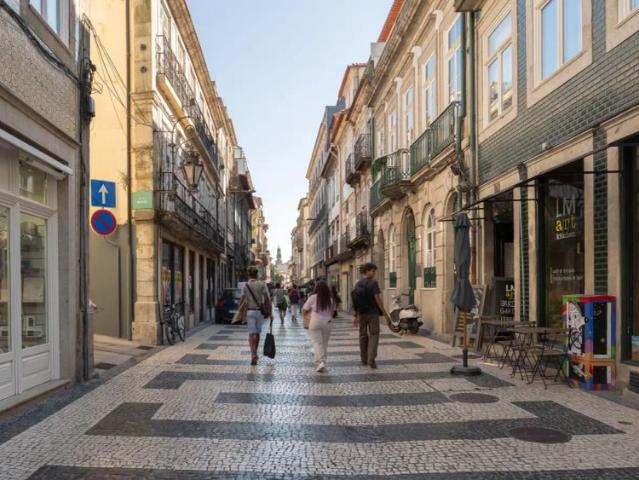 Studio for rent in Porto