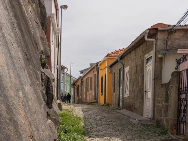 Studio for rent in Porto