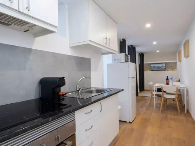 Studio for rent in Porto