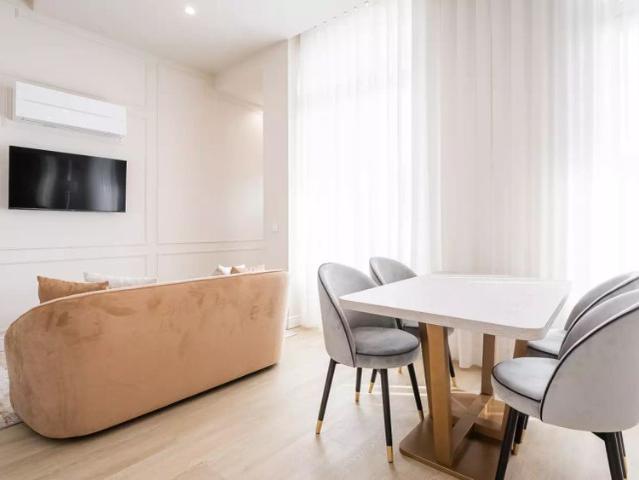 Studio for rent in Porto