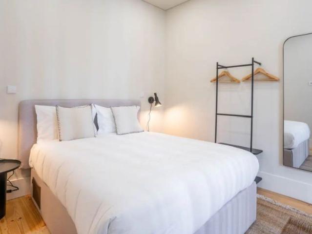 Studio for rent in Porto, bills included