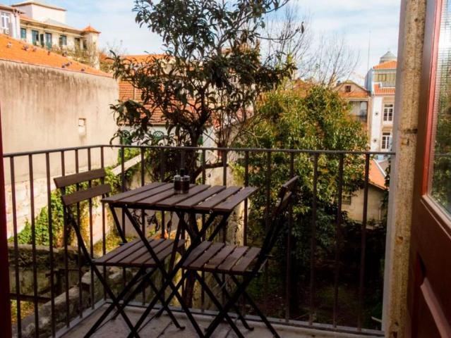 Studio for rent in Porto, bills included