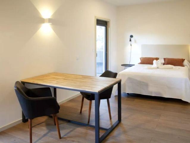 Studio for rent in Porto, bills included