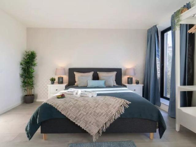 Studio for rent in Porto, bills included