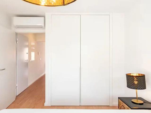 Studio for rent in Porto, no bills included
