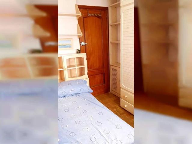 Studio for rent in Pacífico, Madrid all bills included