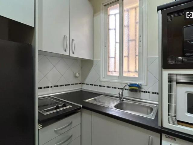 Studio for rent in Pacífico, Madrid
