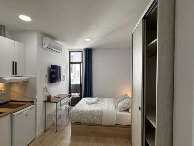 Studio for rent in Palacio